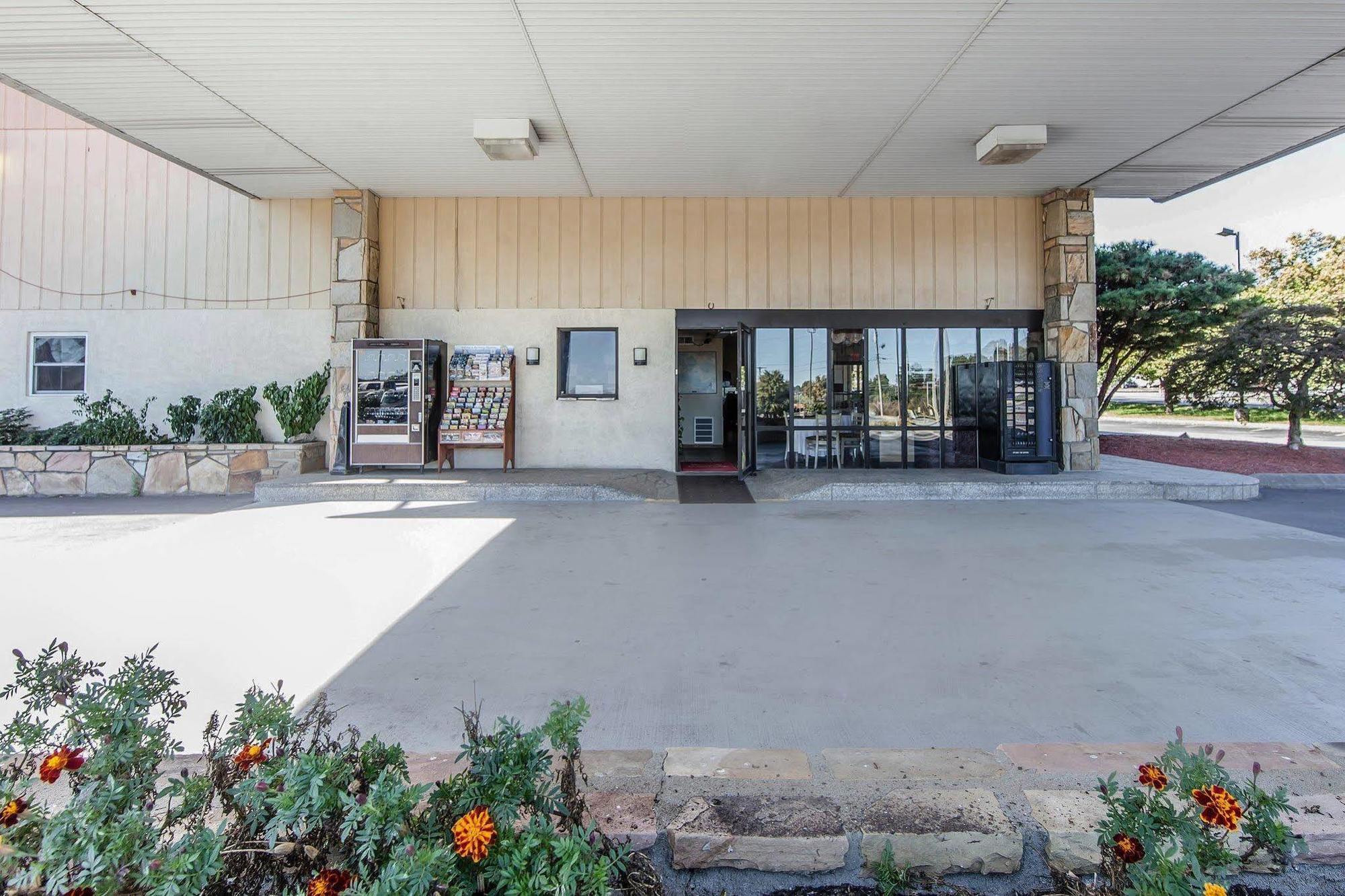 Red Roof Inn Dandridge Exterior foto